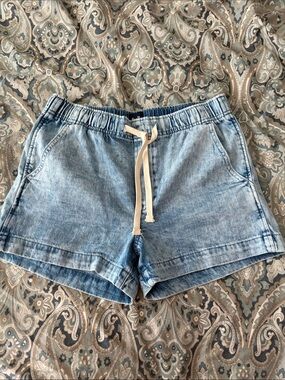 GAP Light Blue Denim Pull-On Shorts with Cream Drawstring